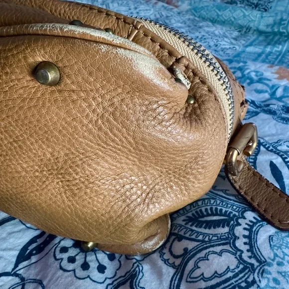 Chloe Brown and Gold Satchel with Vintage Appeal - Picture 8 of 12